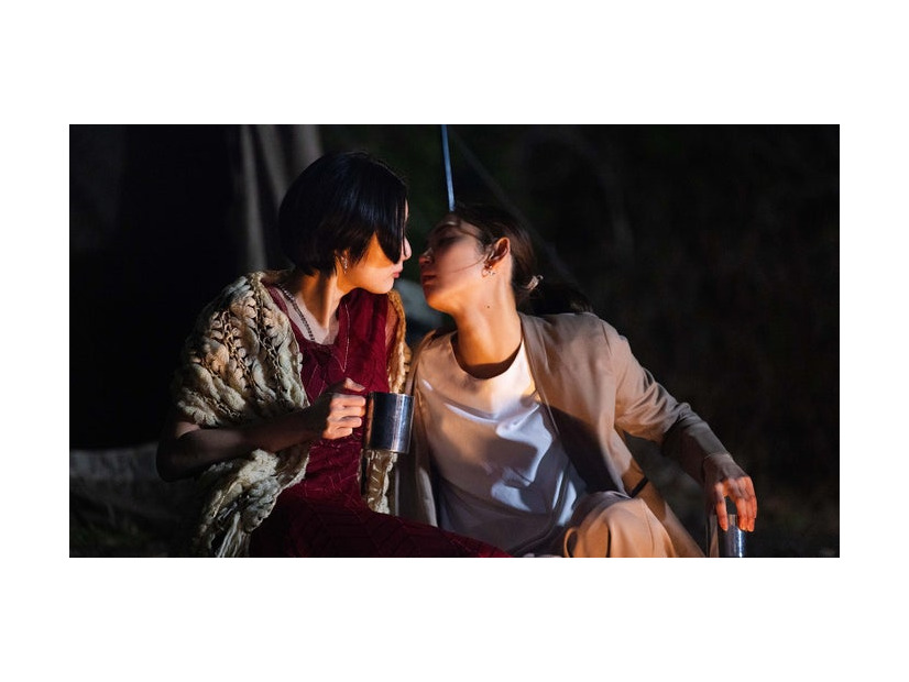 片山萌美、山谷花純「セフレの品格 ドラマ版 SEASON2」（C）2025日活