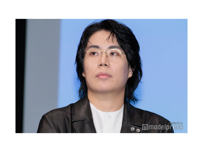 くるま（C）モデルプレス