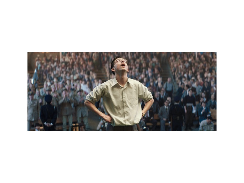 『マーティ・シュプリーム 世界をつかめ』© 2025 ITTF Rights LLC. All Rights Reserved.