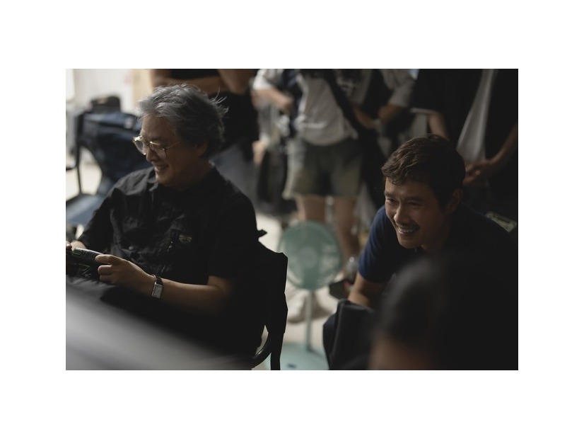 『しあわせな選択』2025 CJ ENM Co., Ltd., MOHO FILM ALL RIGHTS RESERVED