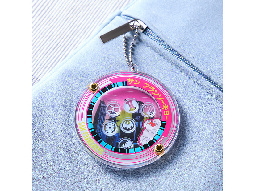 フレークアクリルキーホルダー 価格／2,290円（税込）© Disney