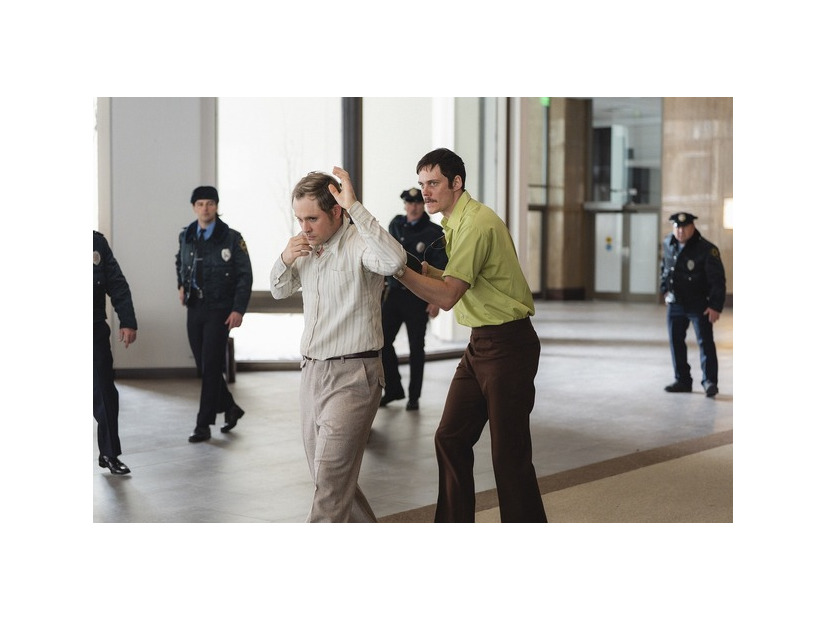 『デッドマンズ・ワイヤー』© 2025 Starlight Digital Ventures, LLC. All Rights Reserved.