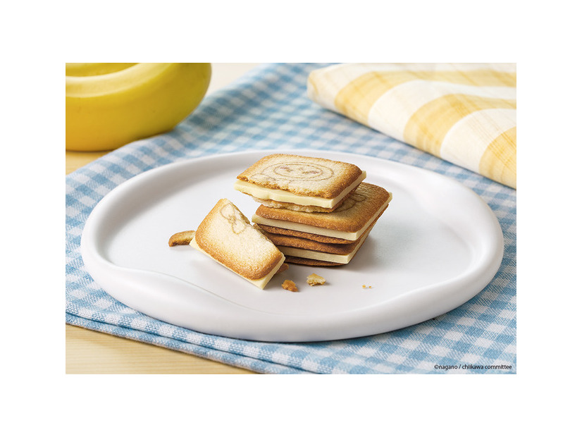 「ちいかわクッキーサンド バナナミルク味」