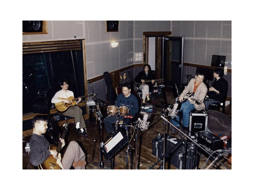 never young beach、新曲「愛の星屑を」リリース｜フジロックに3年ぶり出演へ