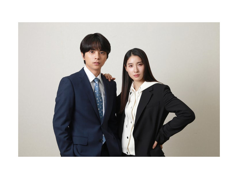 佐藤勝利、土屋太鳳「ボーダレス～広域移動捜査隊～」（C）テレビ朝日