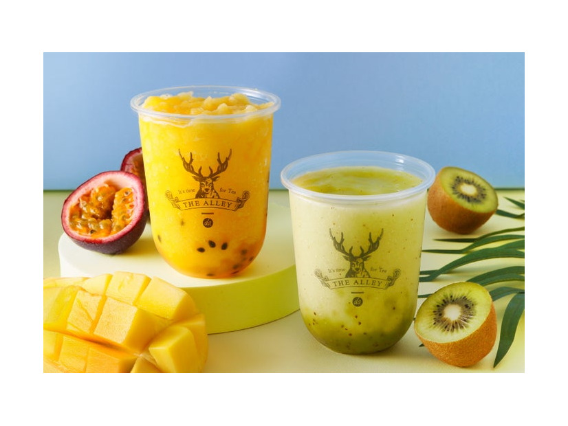 香りと恋するキウイ　cold / M 720円　L 820円、ときめくマンゴーパッション　cold / M 710円　L 820円／提供画像