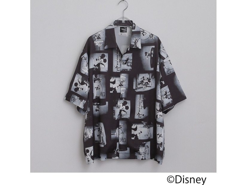 シャツ ￥13,200（tax in）　サイズ：S/M/L ©Disney