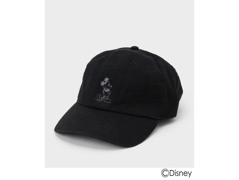 キャップ ￥5,940（tax in）　カラー：グレー/ブラック©Disney
