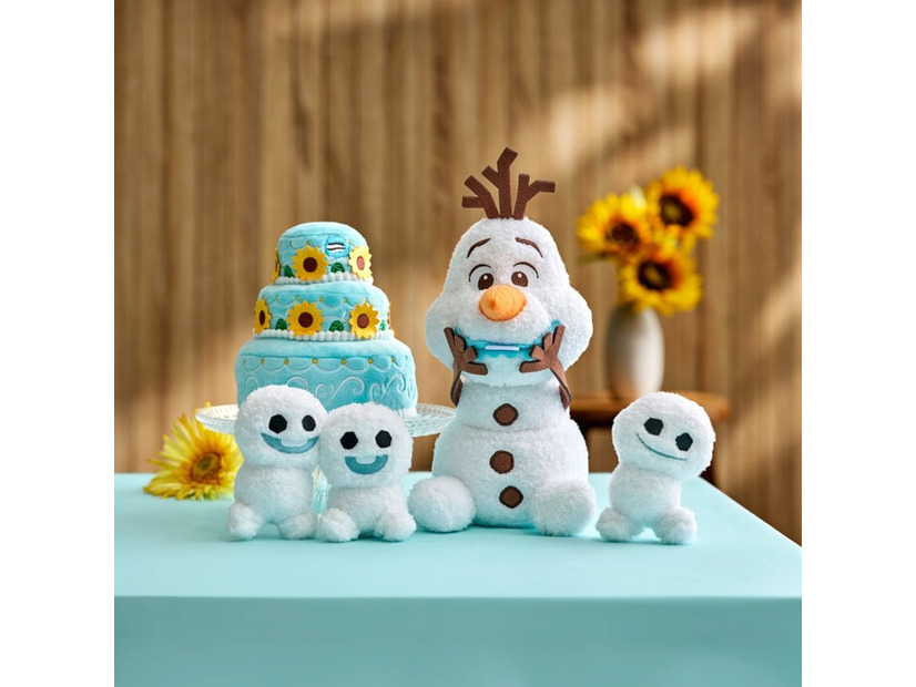 ぬいぐるみセット＜スノーギース＞　ぬいぐるみ＜オラフ＞© Disney