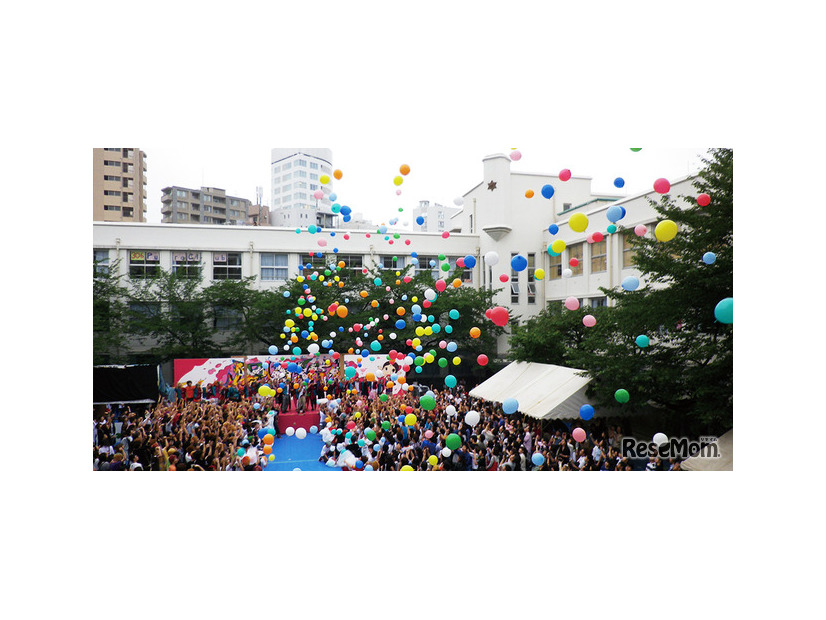 麻布中学校 高等学校「文化祭」のようす