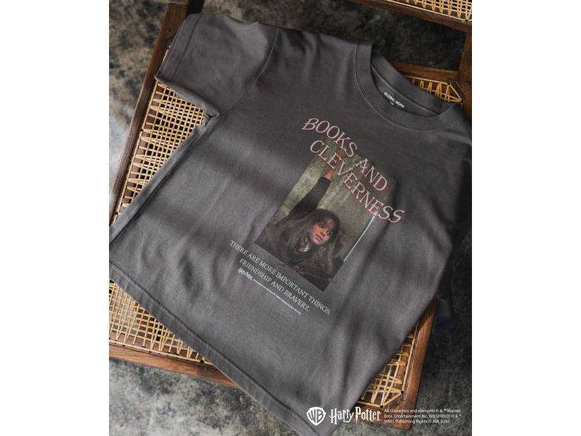 Tシャツ〈18：チャコール/Hermione Granger〉