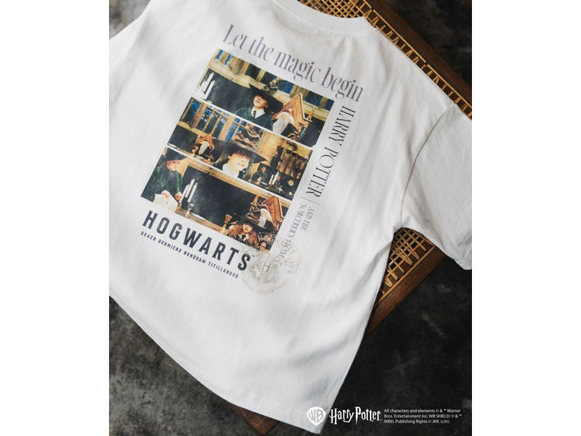 Tシャツ〈07：オフホワイト/The Sorting Hat〉