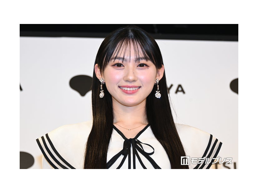 1st写真集「エチュード」発売記念記者会見に出席した川崎桜（C）モデルプレス