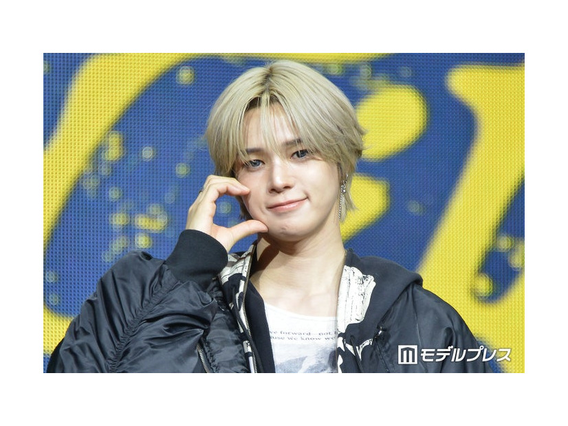 （C）モデルプレス