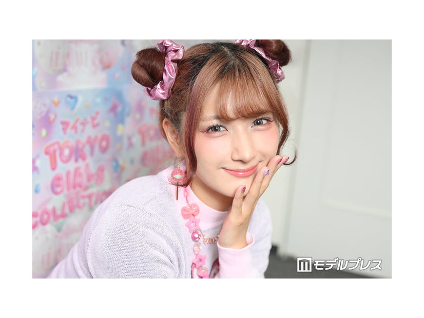 しなこ（C）モデルプレス