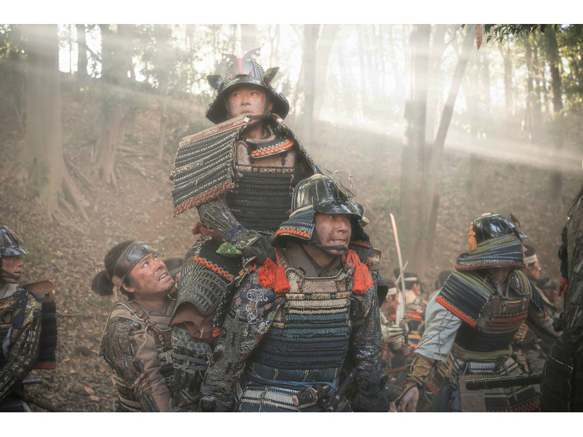 裏切りと忠誠で時代が動いた戦国時代。長政の謀反に怒り狂う信長に、藤吉郎が示した愛。そして小一郎は…【NHK大河『豊臣兄弟！』14話】