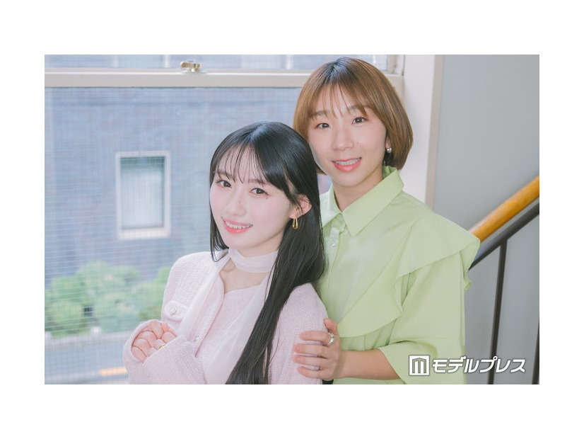 川崎桜、高橋成美（C）モデルプレス