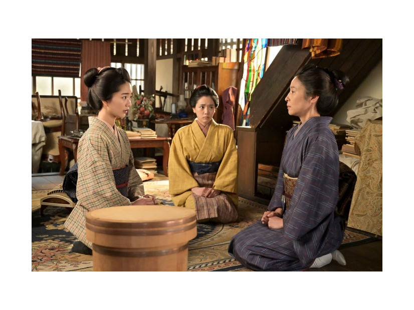 見上愛、早坂美海、水野美紀「風、薫る」第17話（C）NHK
