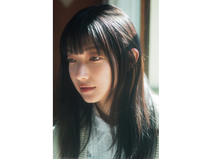 大園玲：撮影／ 細居幸次郎、スタイリング／優哉、ヘアメイク／田村直子、デザイン／松本麻実（GROSVENOR design.）