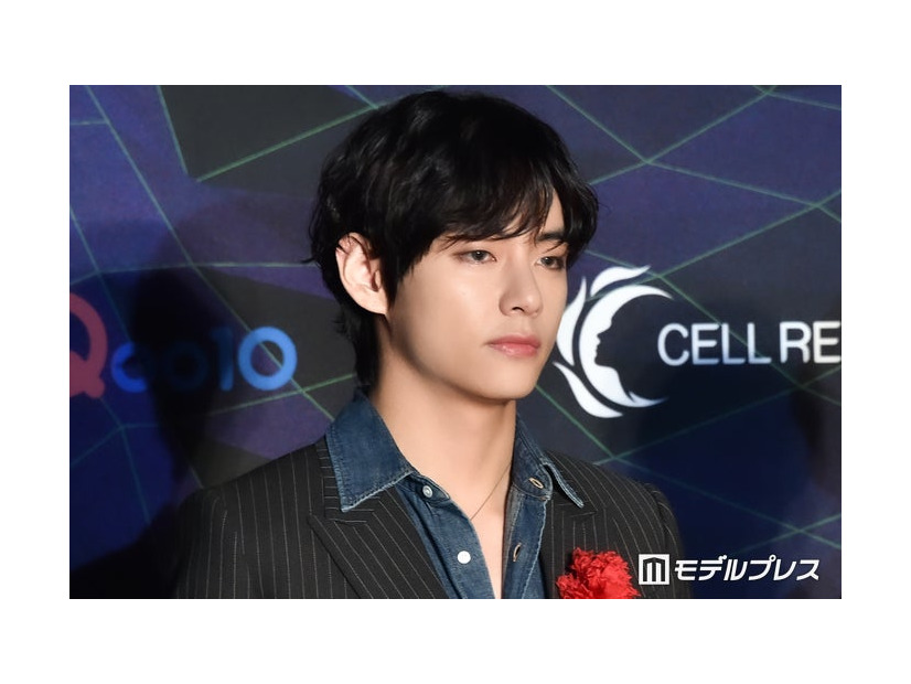 V （C）モデルプレス