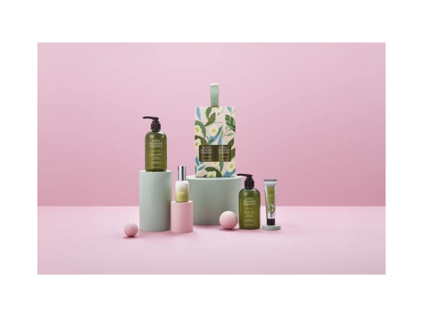 ジョンマスターオーガニック、グリーンティが香るボディウォッシュ＆ミルク限定発売