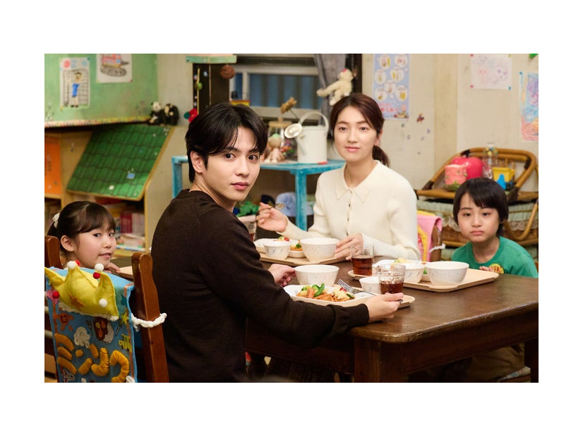 志尊淳、仁村紗和「10回切って倒れない木はない」第3話（C）日本テレビ