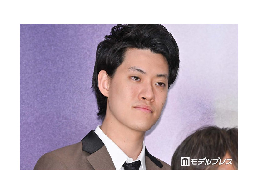 粗品（C）モデルプレス