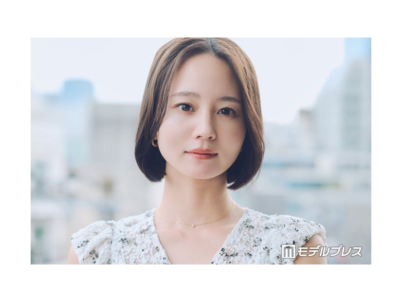 モデルプレスのインタビューに応じた奈々未（C）モデルプレス