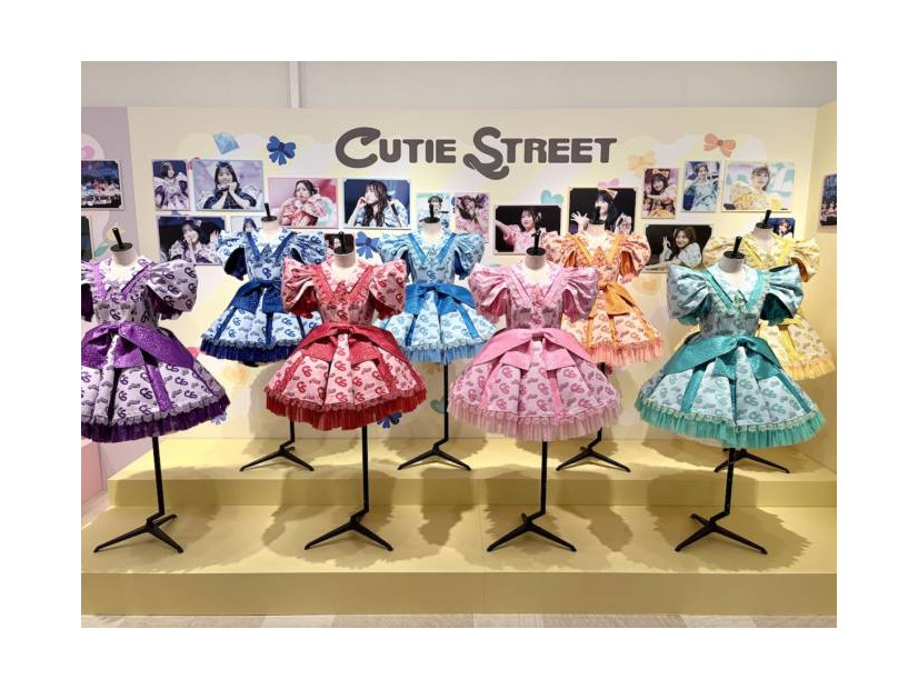 なぜアイドル衣装は“ファッションアーカイブ”になったのか　KAWAII LAB.衣装展にFRUITS ZIPPER、CANDY TUNEら154着が集結