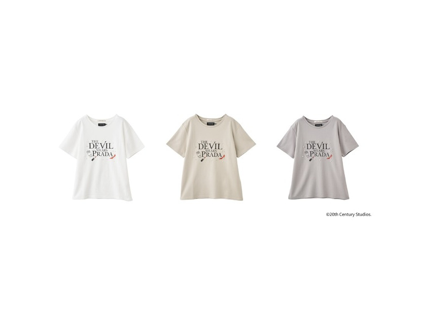 『プラダを着た悪魔』Stola.別注Tシャツ© 2025 20th Century Studios.
