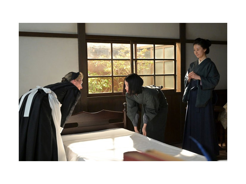 エマ・ハワード、上坂樹里、玄理「風、薫る」第26話（C）NHK
