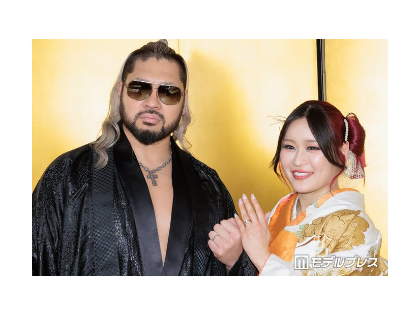 取材会に出席したNARAKU選手、イヨ・スカイ選手（C）モデルプレス