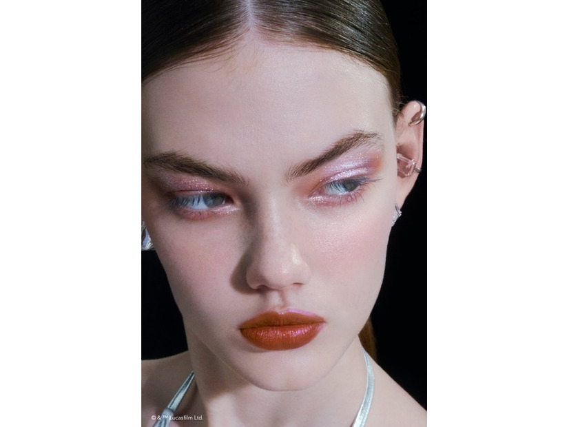 LOOK01