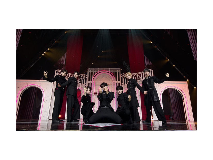 「BLACK ANGEL」（C）PRODUCE 101 JAPAN 新世界