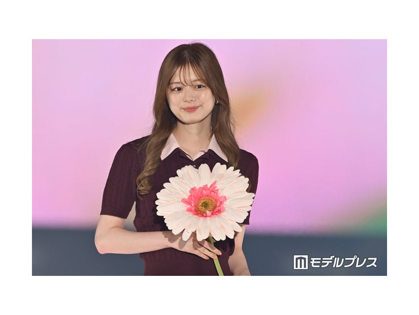 紺野彩夏（C）モデルプレス