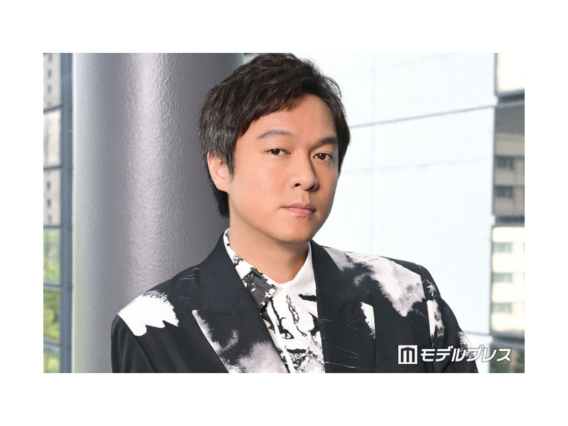 モデルプレスのインタビューに応じた丸山隆平（C）モデルプレス
