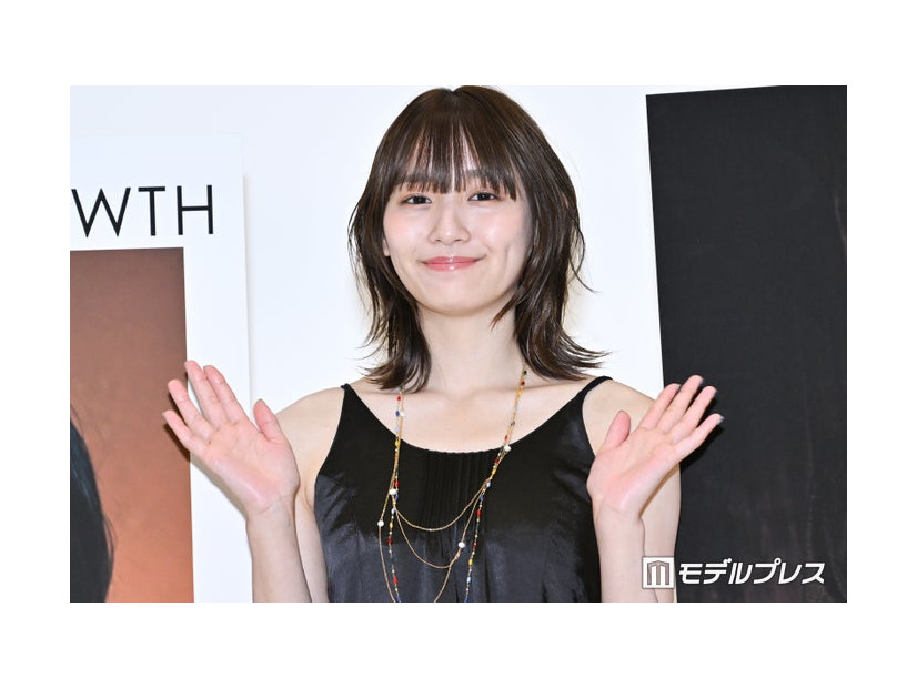 浅川梨奈（C）モデルプレス