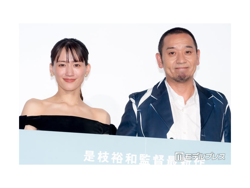 「箱の中の羊」初日舞台挨拶に出席した綾瀬はるか、大悟（C）モデルプレス