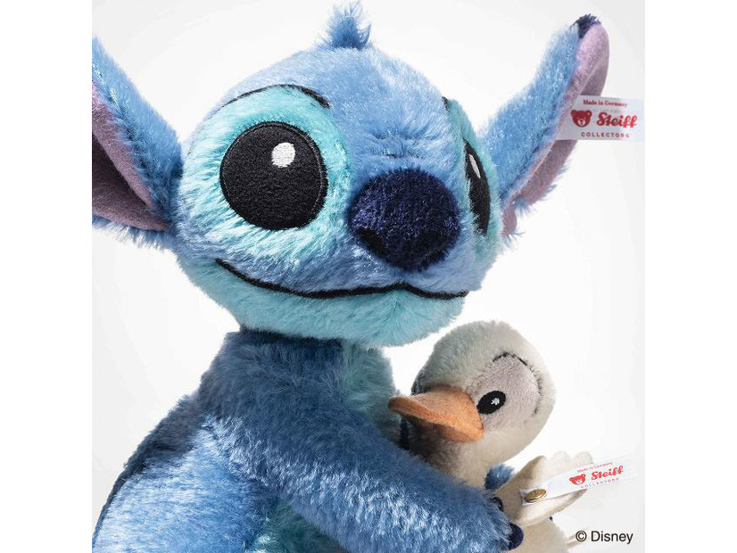 「ディズニースティッチとアヒルの子」© Disney © Margarete Steiff GmbH 2026　