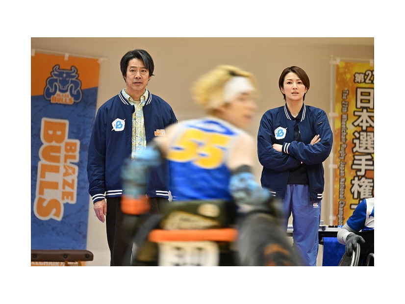 堤真一、吉瀬美智子「ＧＩＦＴ」最終話（C）TBS
