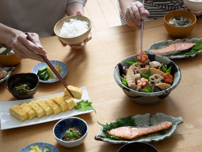 あぁ～、人が作ったご飯が食べたい！「手料理」にホッとして、無性に恋しくなるのはなぜ？ぼっちの寂しさを癒やしタイムに変換できる「ソロ飯」術