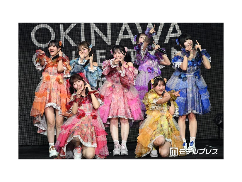 SWEET STEADY（後列左から時計回りに）庄司なぎさ、音井結衣、栗田なつか、塩川莉世、奥田彩友、山内咲奈、白石まゆみ（C）モデルプレス
