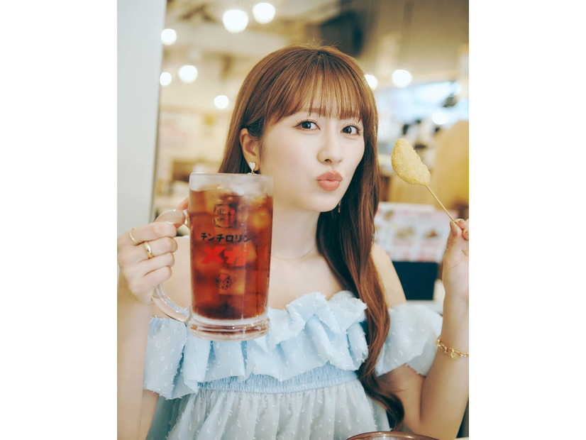 佐々木彩夏 1st写真集 「ぺろり」串カツ田中／東京