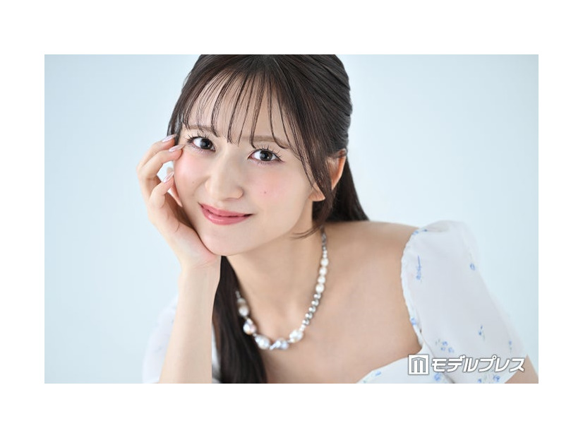 モデルプレスのインタビューに応じた金川紗耶（C）モデルプレス