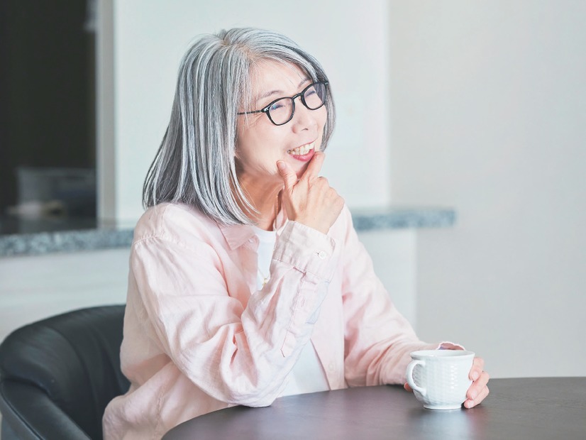 違和感やストレスを感じる関係は断ってヨシ！60歳女性インフルエンサーが教える「手放し活」で、気配りしすぎな女性の「もやもや」をスッキリ解消