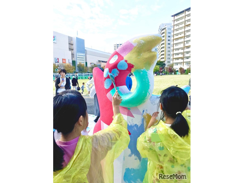 ワークショップ「妄想から生まれたイロカタ チとあそぼう！」