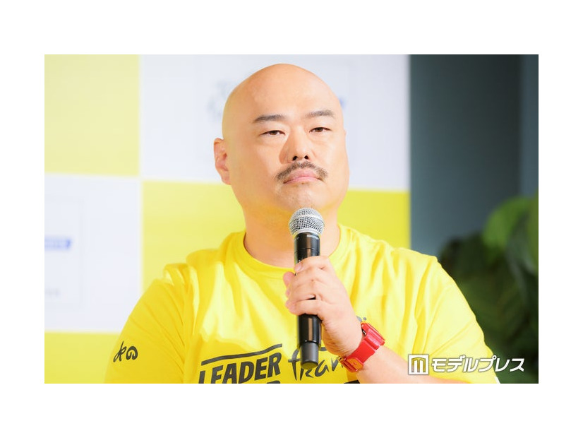 発表会に出席したクロちゃん（C）モデルプレス
