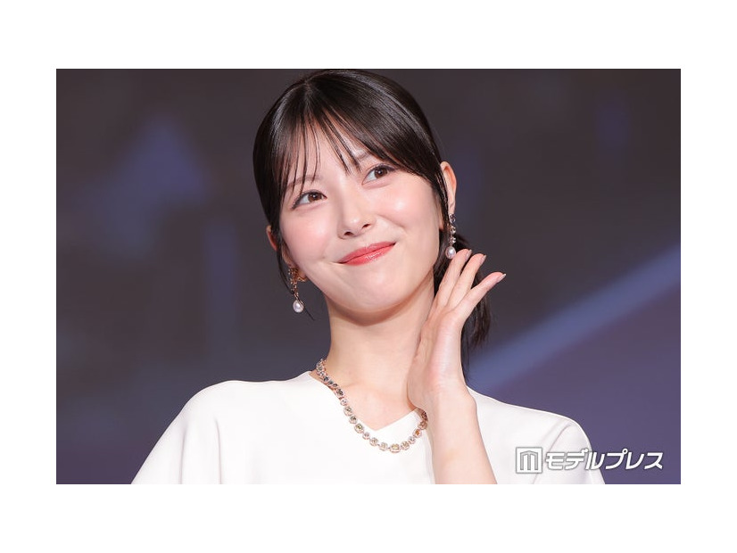 「第37回 日本ジュエリーベストドレッサー賞」20代部門を受賞した浜辺美波（C）モデルプレス