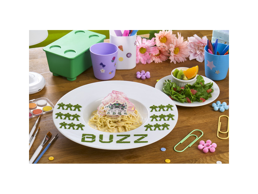 ボックスカフェ©Disney / Pixar