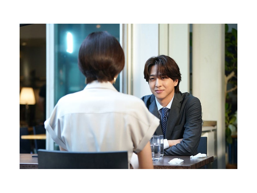 内田有紀、寺西拓人「ラストノート」第1話（C）フジテレビ